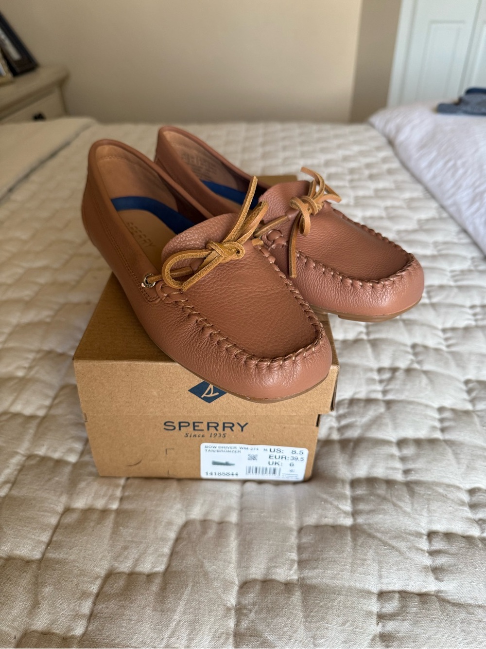 NWT Sperry Driving Mocs brown leather 8.5M
